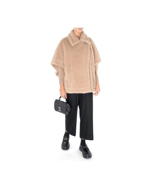 Max Mara Jassen ,Wol Alpaca Teddy Camel Coat Oversize in het Natural