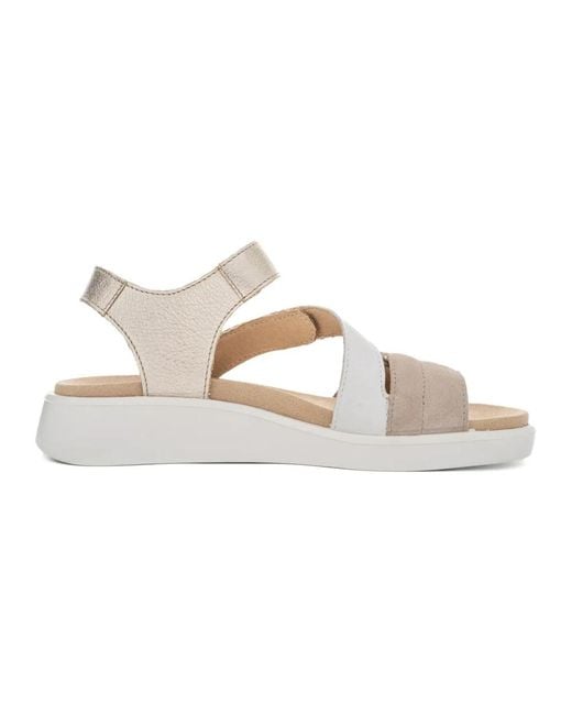 Ara Natural Wedges