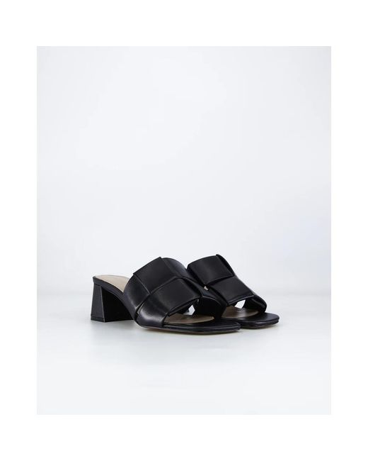 Tosca Blu Ciabatta T.30 Intreccio in het Black