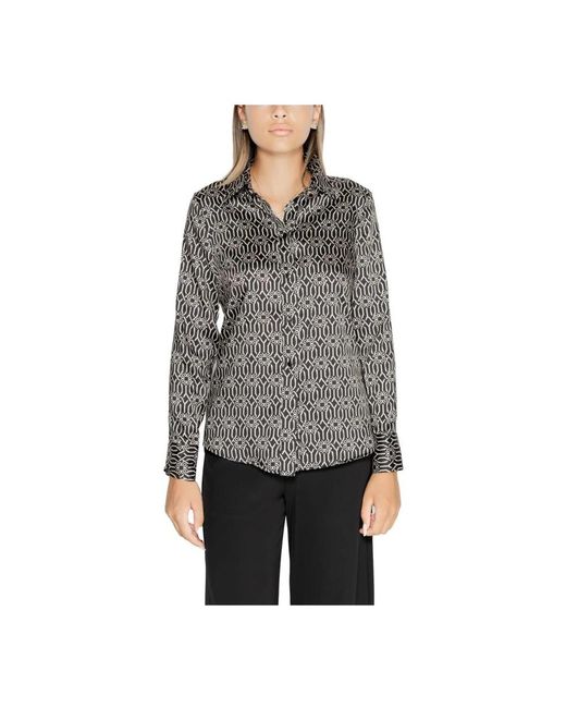 Rinascimento Overhemden ,Zwart ,Geometrische Blouse Van Zijde Met Kraag En Print in het Gray