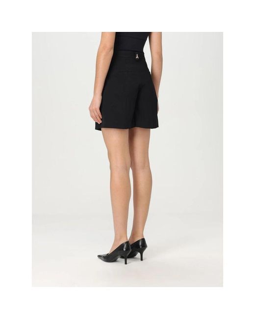 Patrizia Pepe Black Schwarze Plissierte Shorts