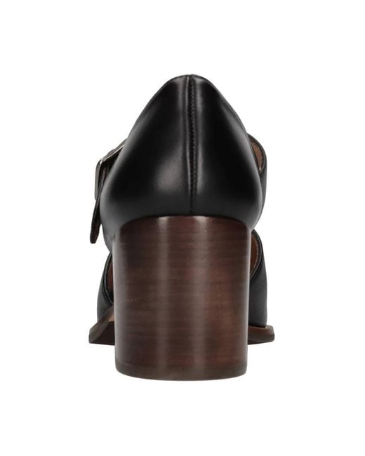 Pumps di Chie Mihara in Black