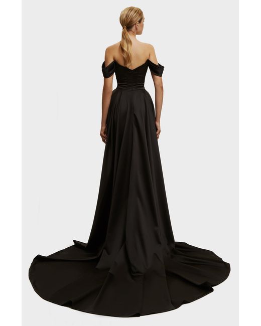 Millà Black Princess Heart-Shaped Neckline Gown