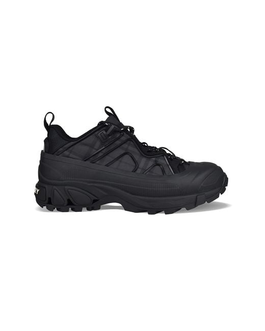 Burberry Black Leather Arthur Low-Top Sneakers for men