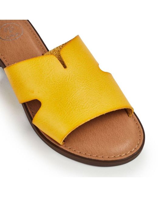 b.soleful Yellow Layana Porvair