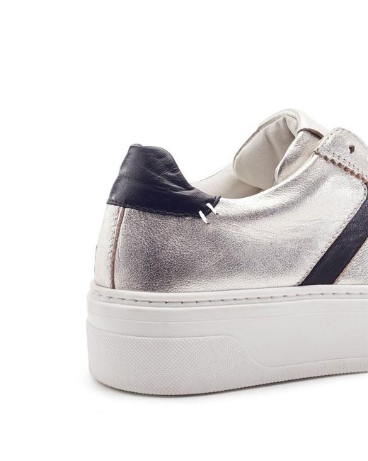 Shoon White Sh Ire Leather