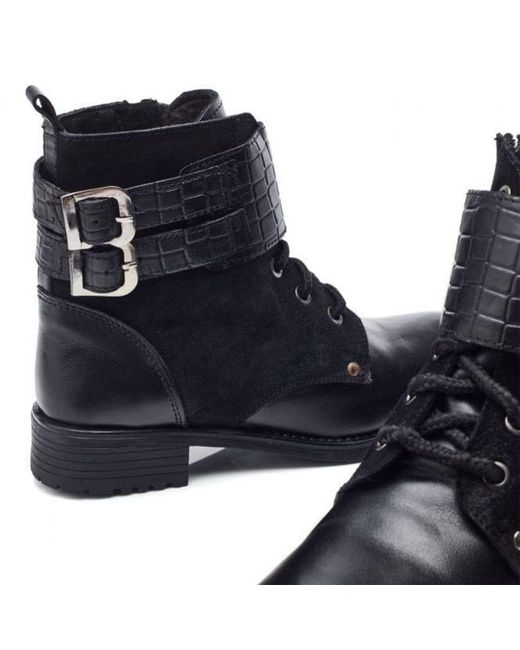 M By Moda Blue Mauvaise Leather