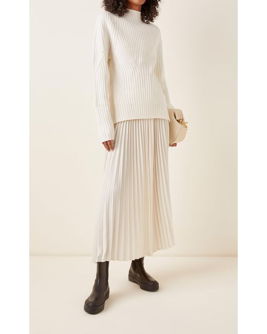 Low Classic Ribbed-knit Wool-blend Cropped Mock-neck Sweater in White - Lyst