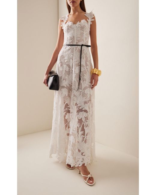 Oscar de la Renta White Embroidered Guipure Lace Gown
