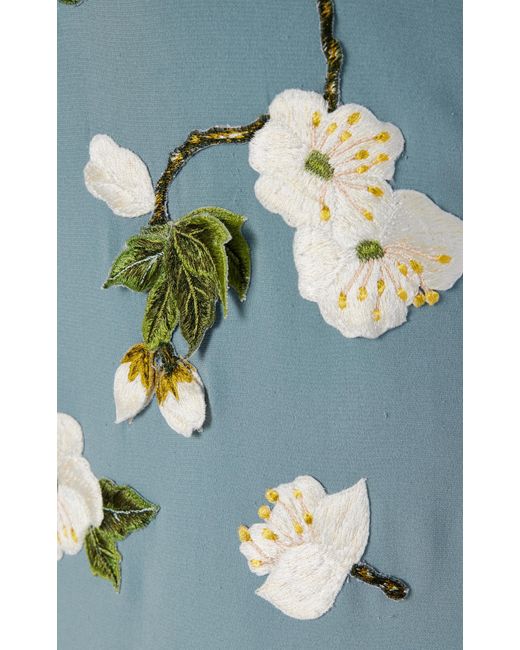 Oscar de la Renta White Embroidered Stretch-Silk Gown