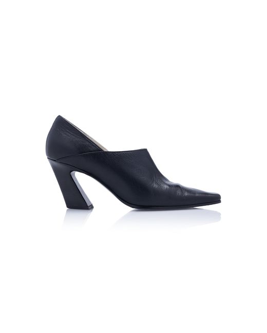 Bottega Veneta Blue Lewis Banzai Leather Loafer Pumps