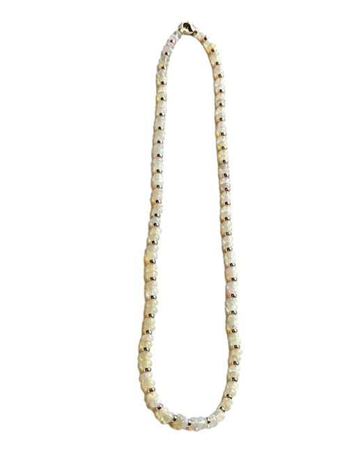 Goshwara White Gifts For Her