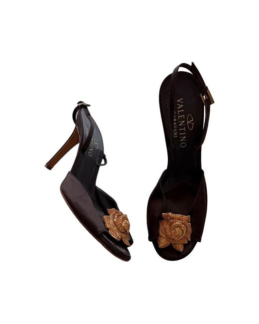 Dear Clementine Vintage Black Crystal Rose-Detail Satin Slingback Heels