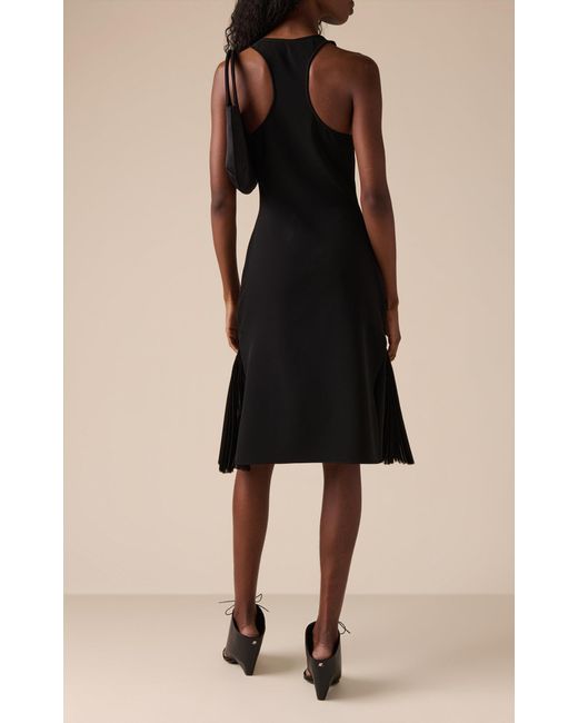Courreges Infinity Pleats Crepe Midi Dress in Black | Lyst