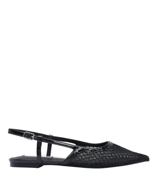 Steve Madden Black Flat Shoes