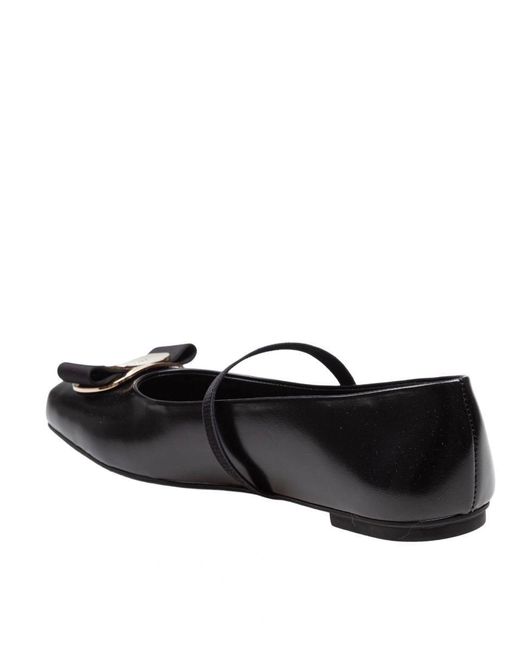 Ferragamo Black Elegant Zina Ballerina Flats For