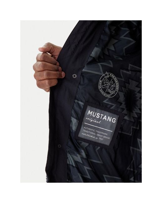 Mustang Winterjacke Leroy 1016897 Regular Fit in Black für Herren