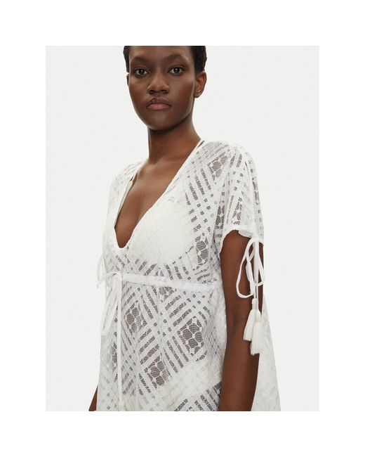 ICONIQUE White Strandkleid Ic25-021 Relaxed Fit