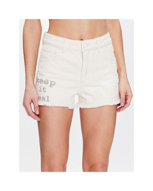 Guess White Jeansshorts Mom W3Gd26 D4Y00 Weiß Regular Fit