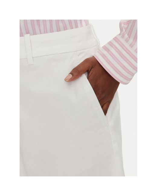 Gant White Stoffshorts 4020119 Regular Fit
