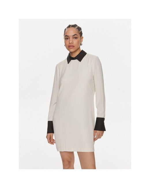 ViCOLO White Kleid Für Den Alltag Tb0156 Écru Regular Fit