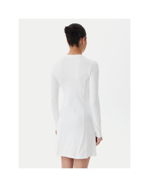 Tommy Hilfiger White Kleid Für Den Alltag Badge Dw0Dw20666 Slim Fit