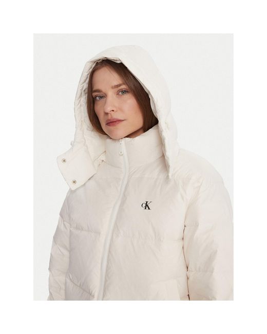 Calvin Klein White Daunenjacke Essential Lv047D501G Relaxed Fit