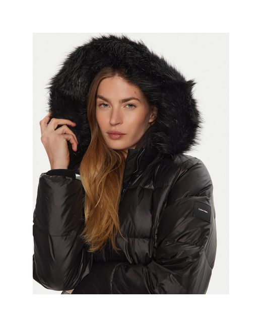 Calvin Klein Black Daunenjacke K20K207733 Regular Fit
