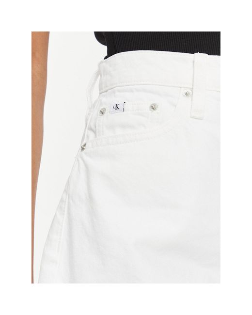 Calvin Klein White Jeansshorts J20J222811 Weiß Mom Fit