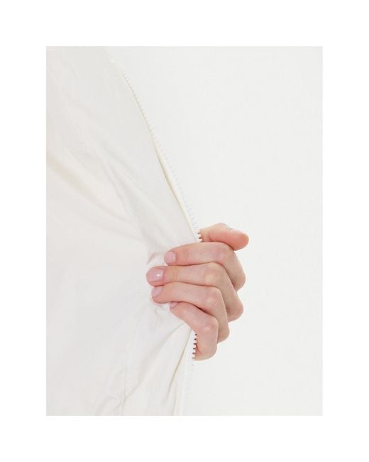 Guess White Übergangsjacke 177287 Classic Fit