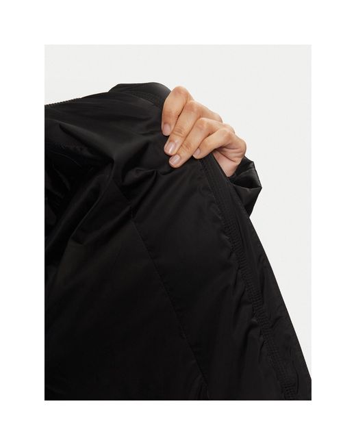 Calvin Klein Black Daunenjacke K20K207721 Regular Fit