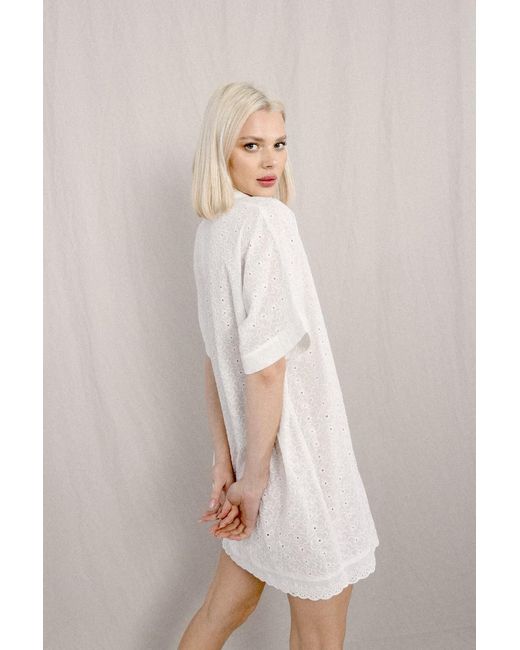 Robe chemise en dentelle anglaise Molly Bracken en coloris Blanc | Lyst