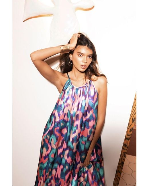 Robe longue à fines bretelles Molly Bracken en coloris Multicolor