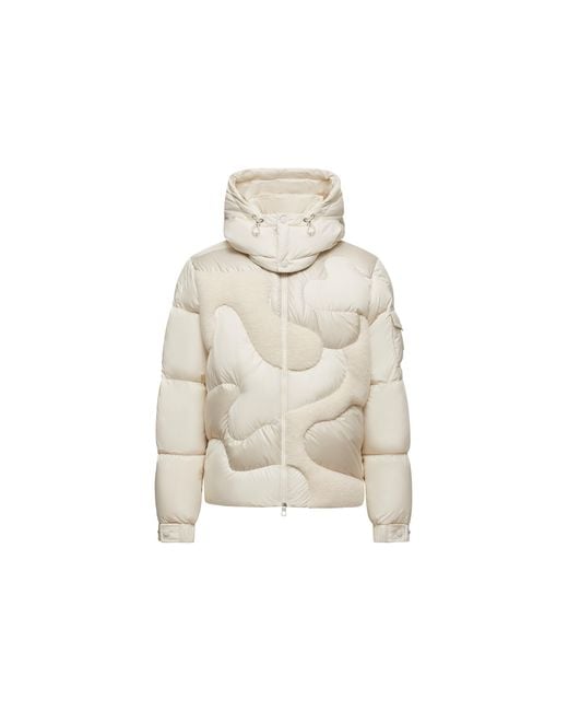 Piumino Corto Con Cappuccio Candes E Intarsio di Moncler in Natural da Uomo