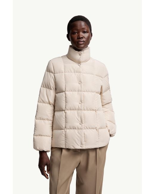 Moncler Natural Cochevinne Square-Quilted Short Down Jacket