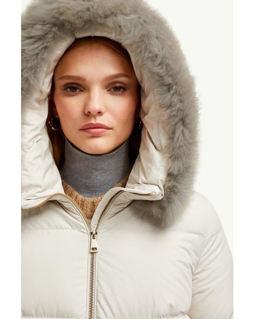 Moncler Laichefurショートダウンジャケット Natural