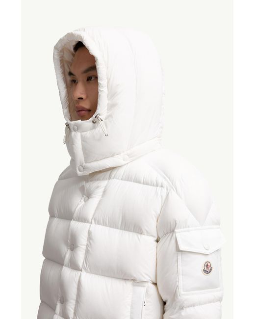 Doudoune Courte À Capuche Maya 70 Moncler pour homme en coloris White