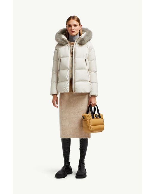 Moncler Laichefurショートダウンジャケット Natural
