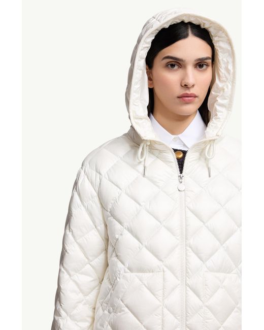 Moncler White Diamond-Quilted Hooded Short Down Jacket