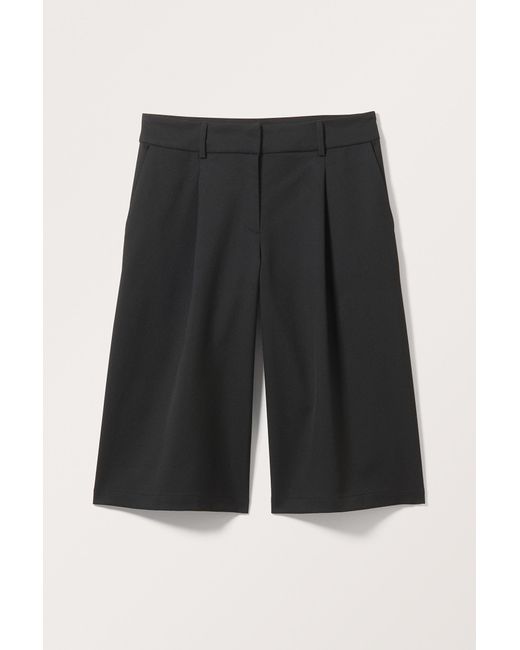Monki Black Cropped Twill Suit Trousers