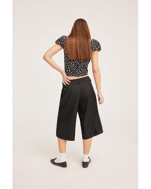 Monki Black Cropped Twill Suit Trousers