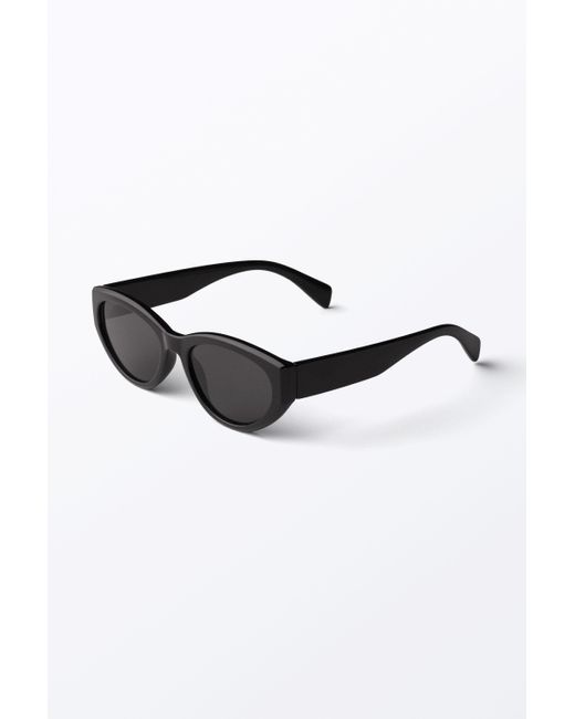 Monki Black Angular Cat-eye Sunglasses