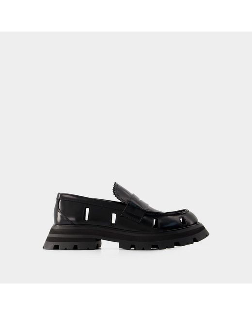 Alexander McQueen Black Wander Ankle Boots