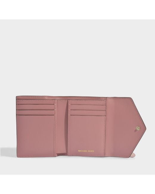 Small pink michael kors hot sale wallet