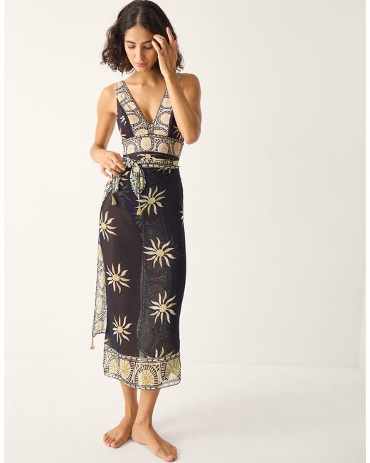 Monsoon Natural Tashie Sun Print Sarong
