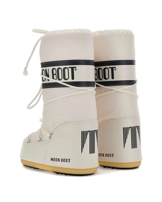 Moon Boot White S Icon Boots