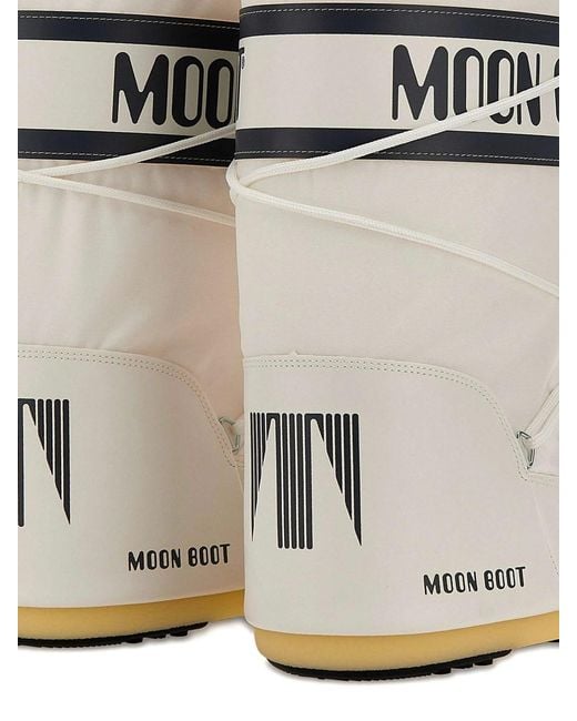 Moon Boot White S Icon Boots