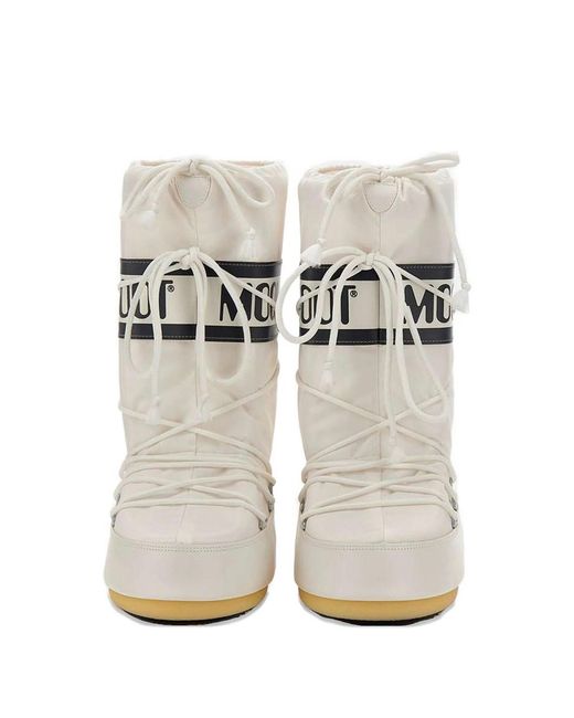 Moon Boot White S Icon Boots