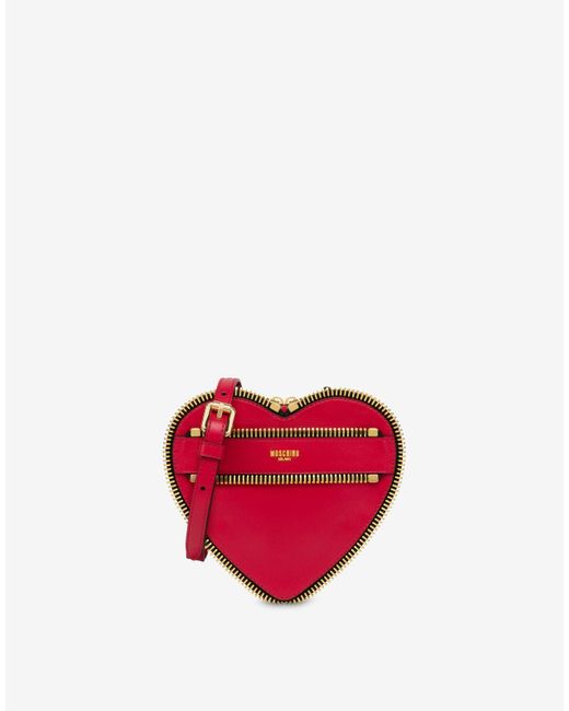 Rider Bag Heart Shape di Moschino in Red