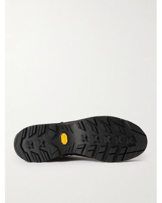 Arc'teryx Acrux Tr Gtx M Rubbertrimmed Goretex Hiking Boots in Black